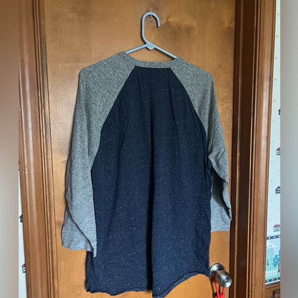 Budweiser 3/4 Sleeve Baseball Style T-Shirt 
Size: 2X - Picture 3 of 6